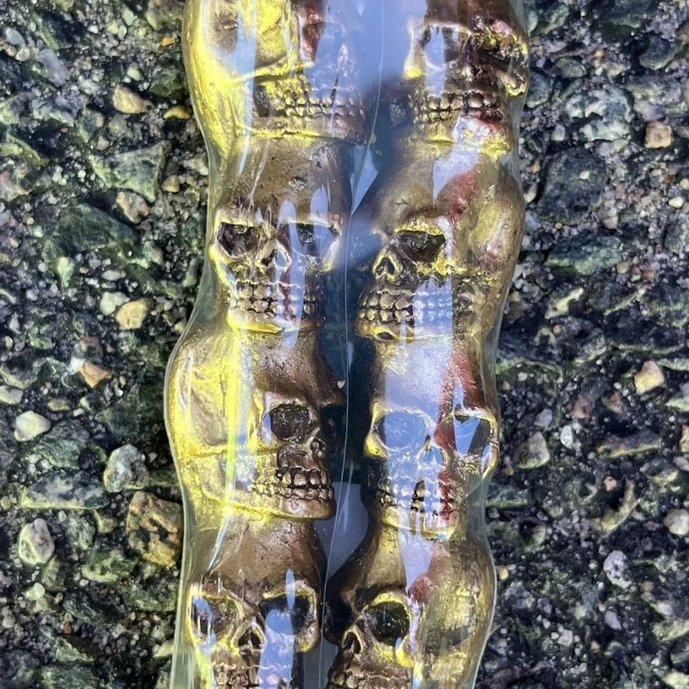Skull Decor candles - Gold